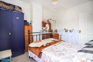 Bedroom- click for photo gallery